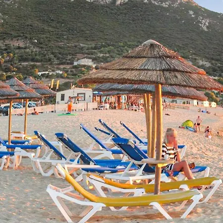 Stunning In W/ Outdoor Swimming Pool, Wifi And 2 Bedrooms * Pigna